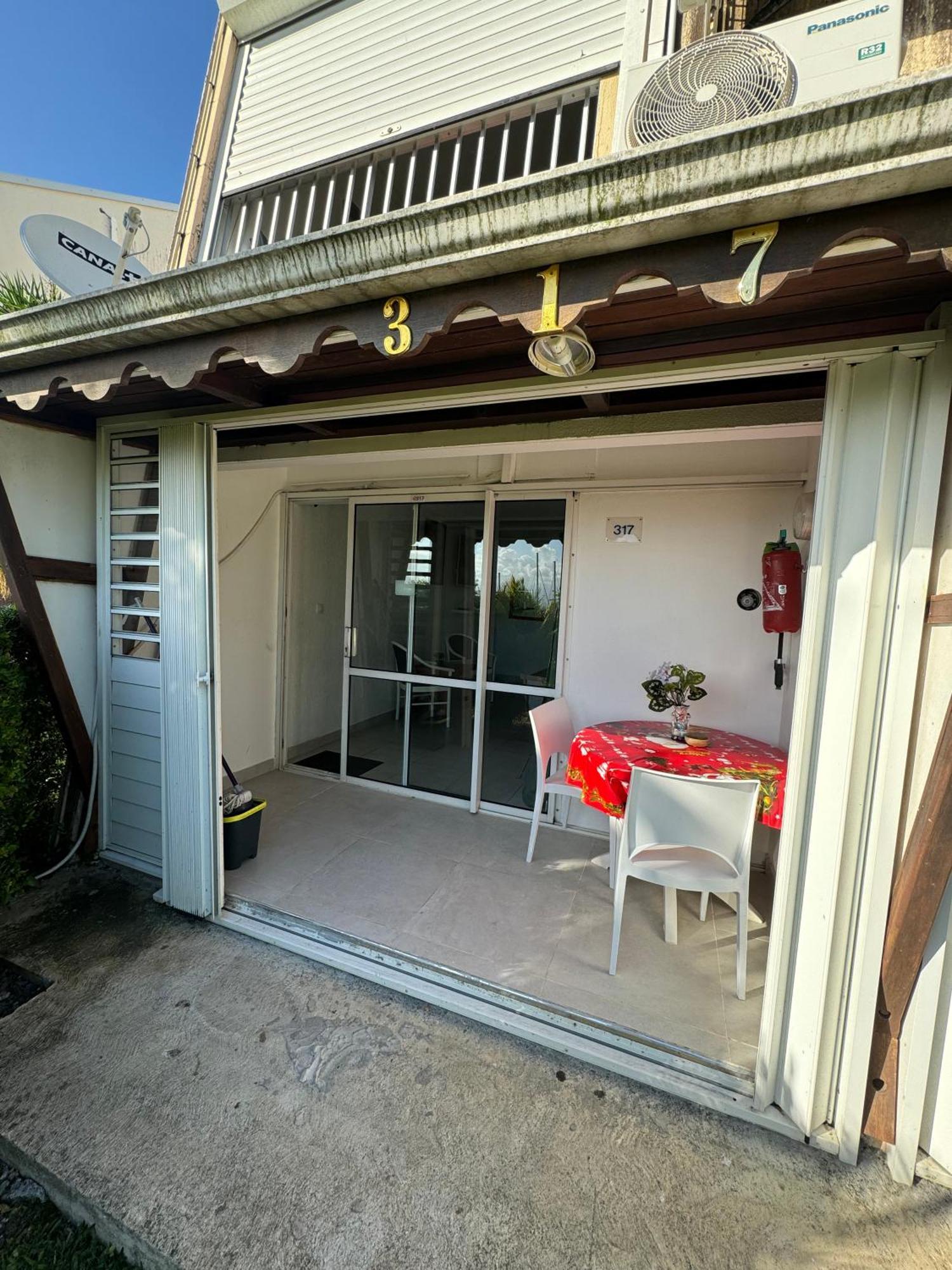 Appartement A La Marina Residence Hotel Village Soleil Le Gosier Le Gosier  Exterior photo